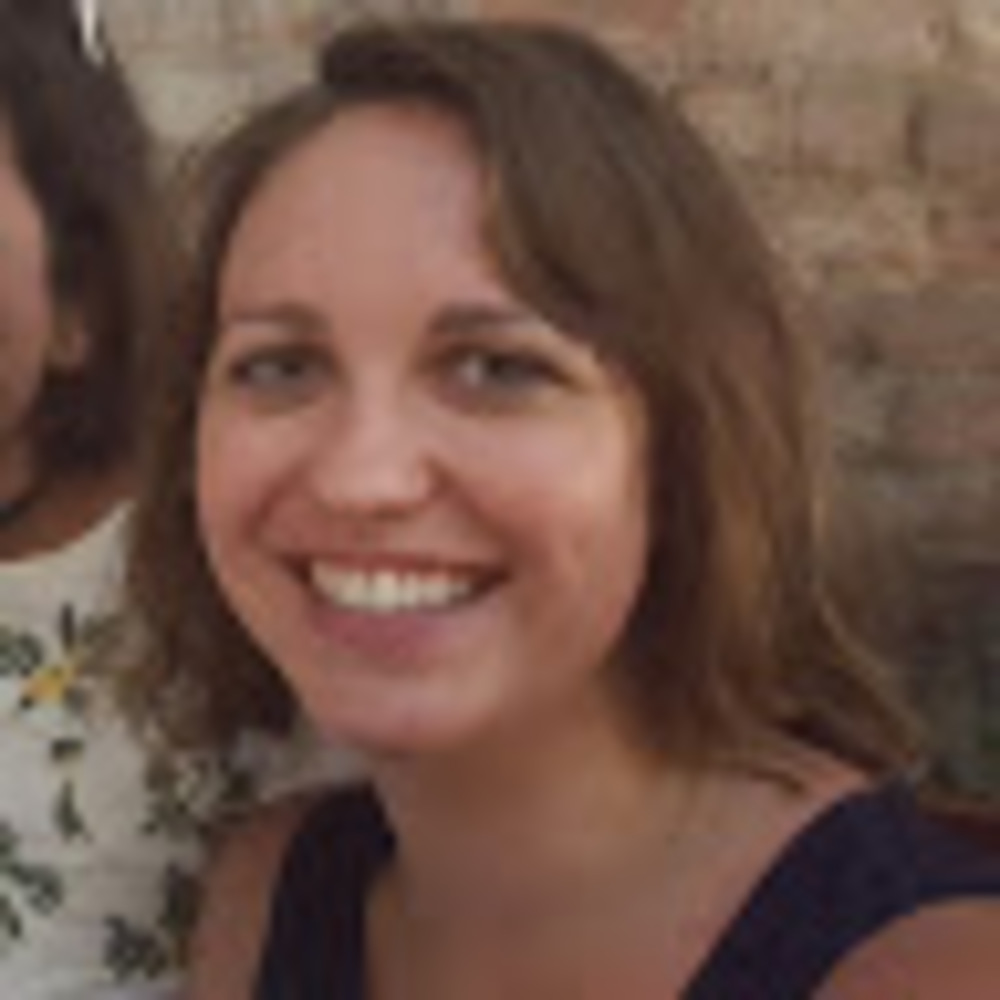 Meet your Posher, Caitlin